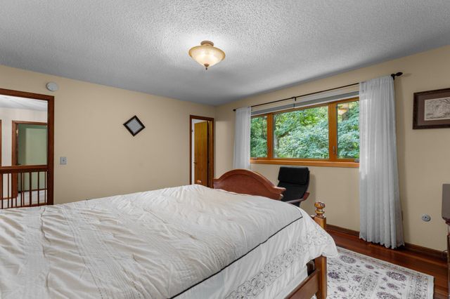 2901 Bambi Court SW, Rochester, MN 55902