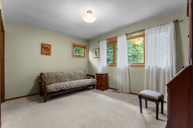 2901 Bambi Court SW, Rochester, MN 55902