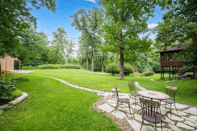 2901 Bambi Court SW, Rochester, MN 55902