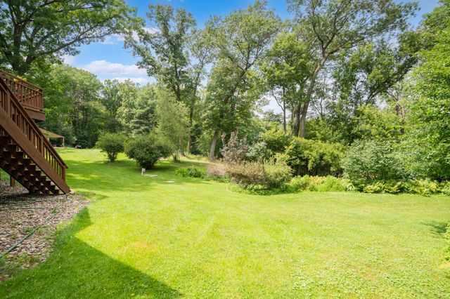 2901 Bambi Court SW, Rochester, MN 55902