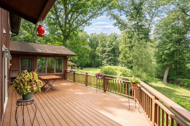 2901 Bambi Court SW, Rochester, MN 55902