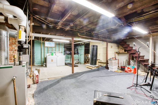 42 Thompson Street, Hamden, CT 06518