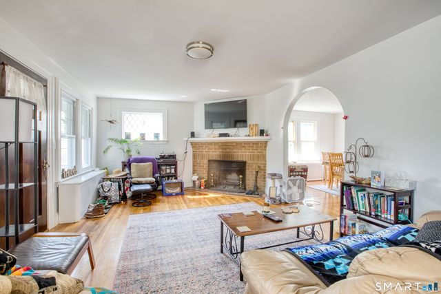 42 Thompson Street, Hamden, CT 06518