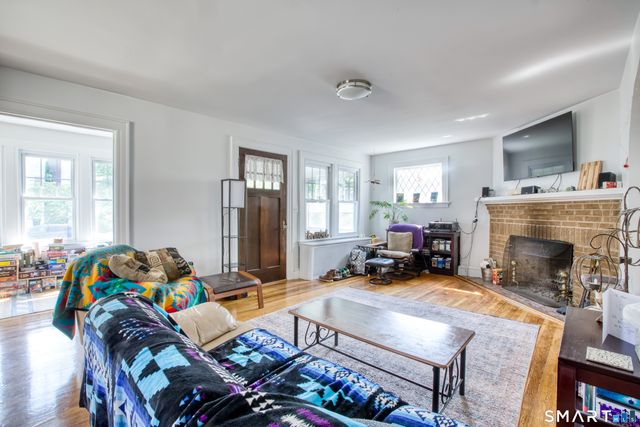 42 Thompson Street, Hamden, CT 06518