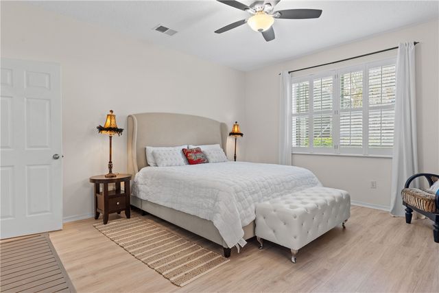 4805 47th Court, Vero Beach, FL 32967