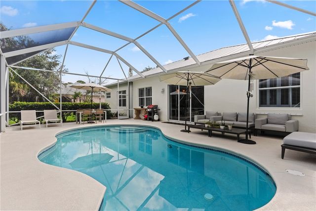 4805 47th Court, Vero Beach, FL 32967