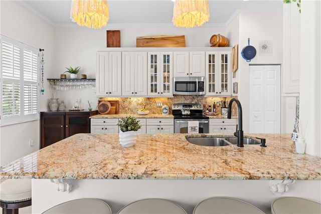 4805 47th Court, Vero Beach, FL 32967