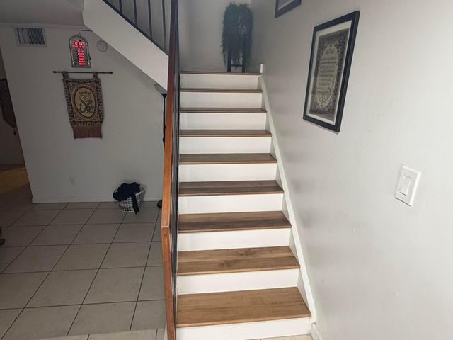 10267 Greenhouse Road L-3 C, Pembroke Pines, FL 33026
