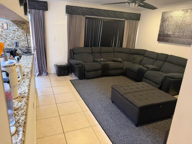 10267 Greenhouse Road L-3 C, Pembroke Pines, FL 33026
