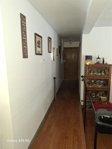 8969 Hyne Road, Brighton, MI 48114