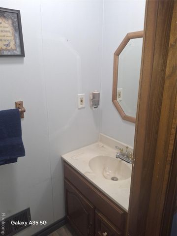 8969 Hyne Road, Brighton, MI 48114