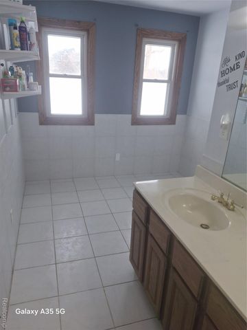 8969 Hyne Road, Brighton, MI 48114