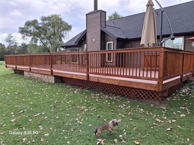 8969 Hyne Road, Brighton, MI 48114