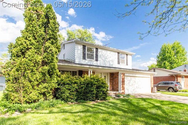 2118 Alexander Drive, Troy, MI 48083