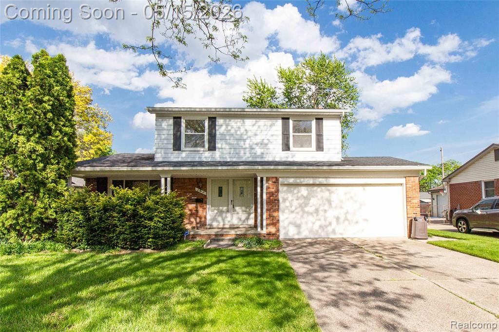 2118 Alexander Drive, Troy, MI 48083