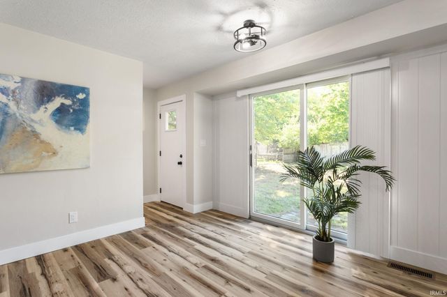 56645 Norman Court, Elkhart, IN 46516