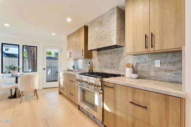 5578 Terrace Drive, La Crescenta, CA 91214