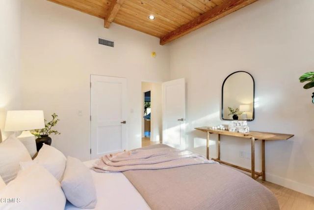 5578 Terrace Drive, La Crescenta, CA 91214