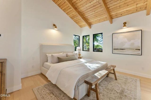 5578 Terrace Drive, La Crescenta, CA 91214