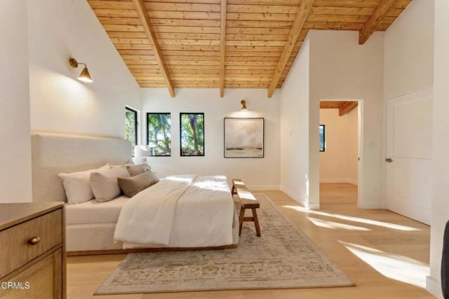 5578 Terrace Drive, La Crescenta, CA 91214