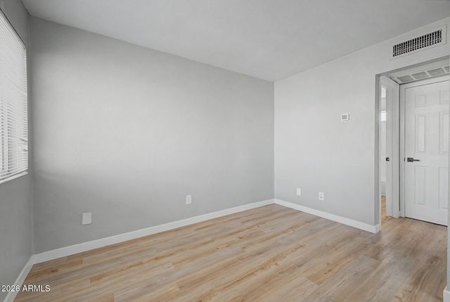 1925 W VILLAGE Drive 2, Phoenix, AZ 85023
