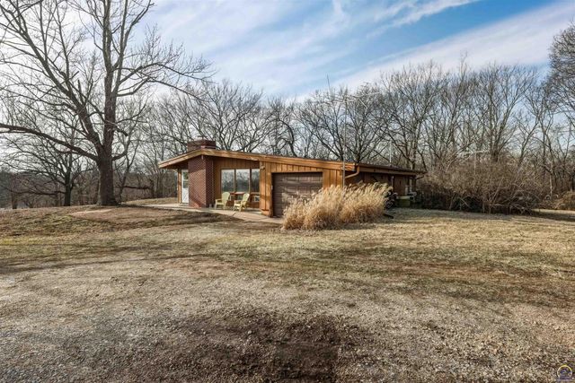 9415 T4 RD, Hoyt, KS 66440