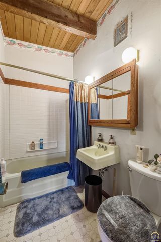 9415 T4 RD, Hoyt, KS 66440