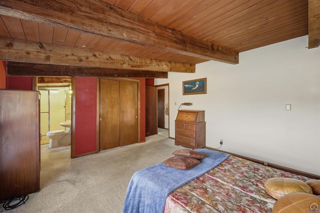 9415 T4 RD, Hoyt, KS 66440