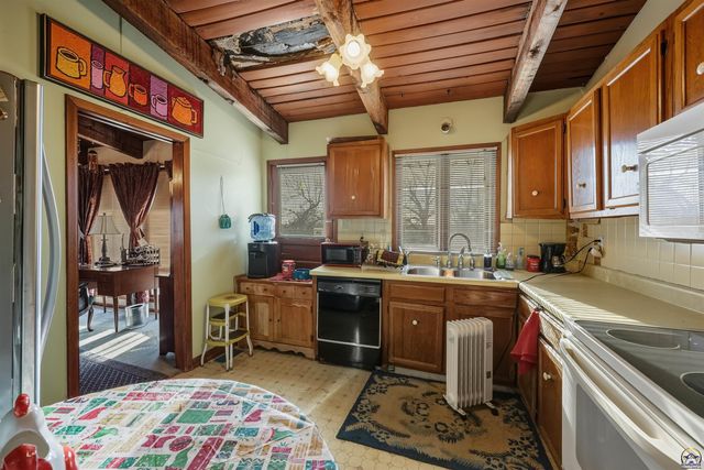 9415 T4 RD, Hoyt, KS 66440