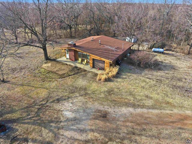 9415 T4 RD, Hoyt, KS 66440