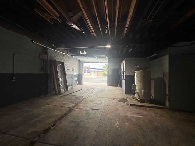 3725 N Western Avenue, Chicago, IL 60618