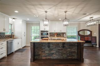 143 Linnwood Drive, New Caney, TX 77357