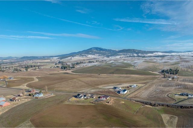 11879 E Elder Rd, Valleyford, WA 99036