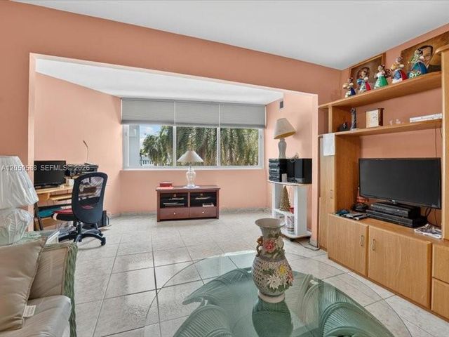 7135 Collins Avenue 331, Miami Beach, FL 33141