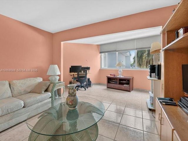 7135 Collins Avenue 331, Miami Beach, FL 33141