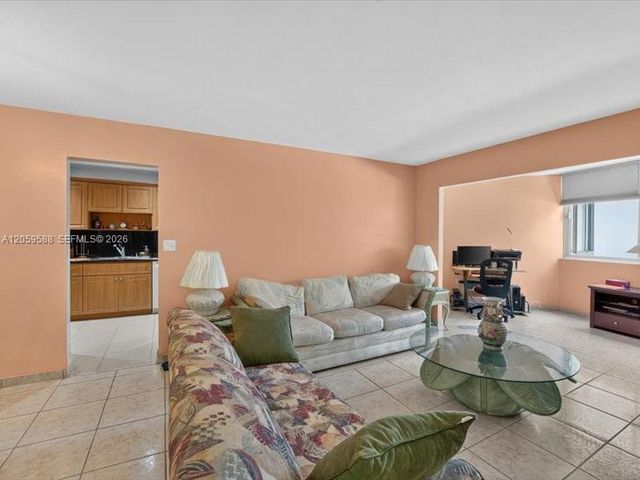 7135 Collins Avenue 331, Miami Beach, FL 33141