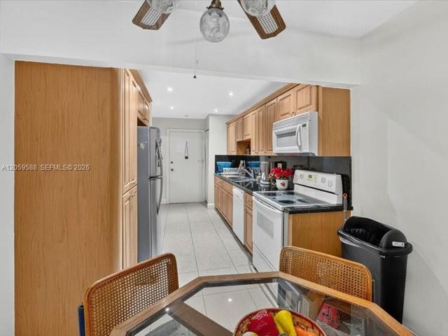 7135 Collins Avenue 331, Miami Beach, FL 33141