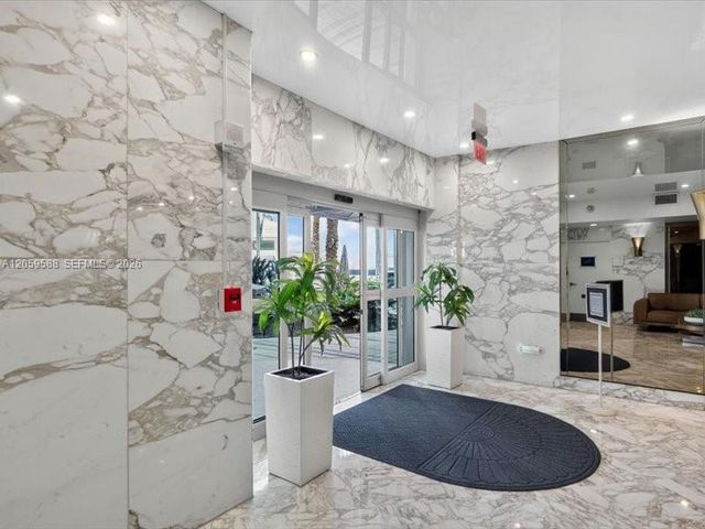 7135 Collins Avenue 331, Miami Beach, FL 33141