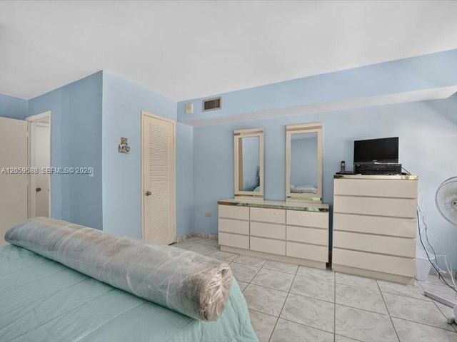 7135 Collins Avenue 331, Miami Beach, FL 33141