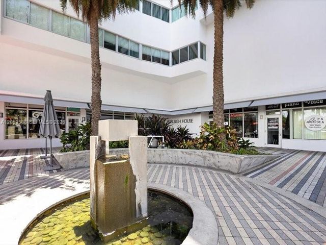 7135 Collins Avenue 331, Miami Beach, FL 33141