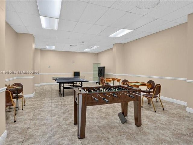 7135 Collins Avenue 331, Miami Beach, FL 33141