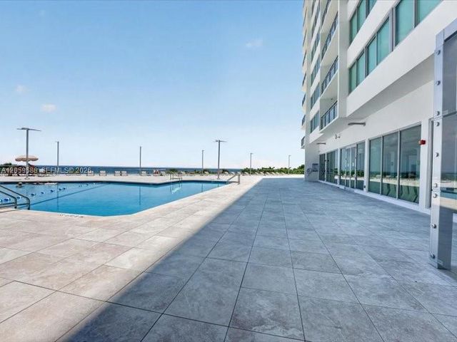 7135 Collins Avenue 331, Miami Beach, FL 33141