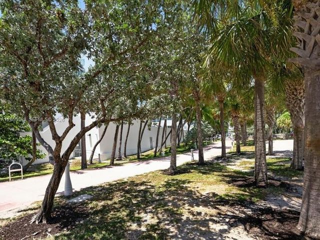 7135 Collins Avenue 331, Miami Beach, FL 33141