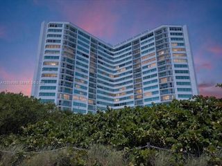 7135 Collins Avenue 331, Miami Beach, FL 33141
