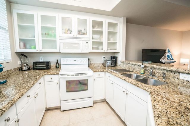 465 BAHIA BEACH BOULEVARD, Ruskin, FL 33570