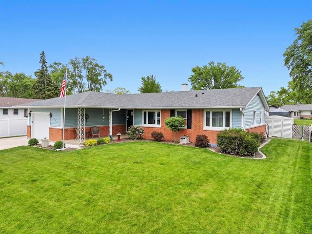 801 Delphia Avenue, Elk Grove Village, IL 60007