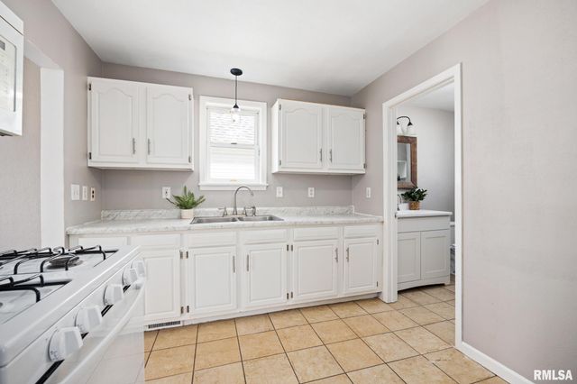 425 HERMAN Street, Pekin, IL 61554