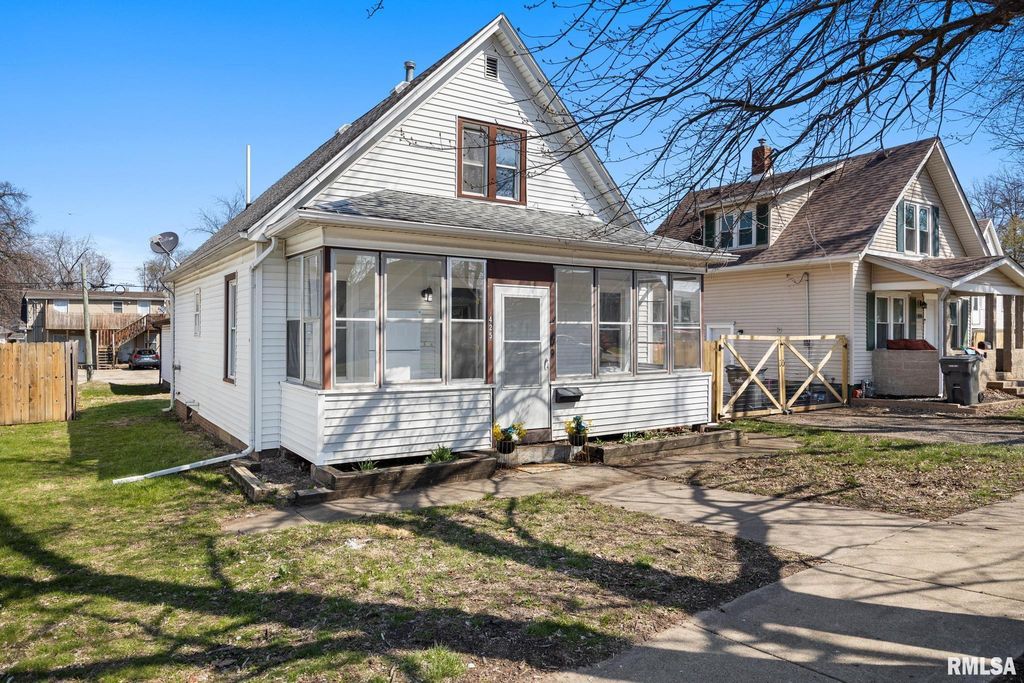 425 HERMAN Street, Pekin, IL 61554