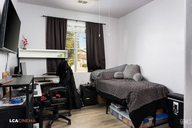 9015 Autumn Sunset Drive, Bakersfield, CA 93311