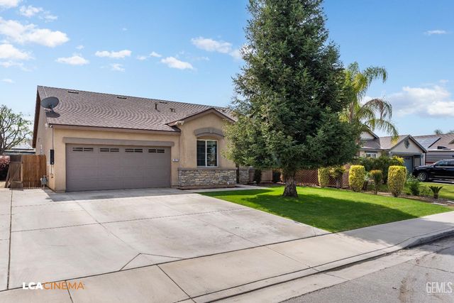 9015 Autumn Sunset Drive, Bakersfield, CA 93311